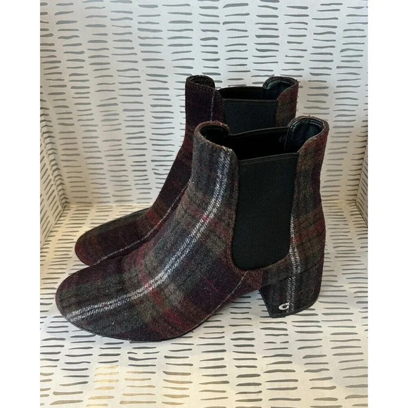 Coach  Tia Wool Plaid Print Green Bootie Pull On Ankle Boots Womens Size‎ 7 - Picture 2 of 9